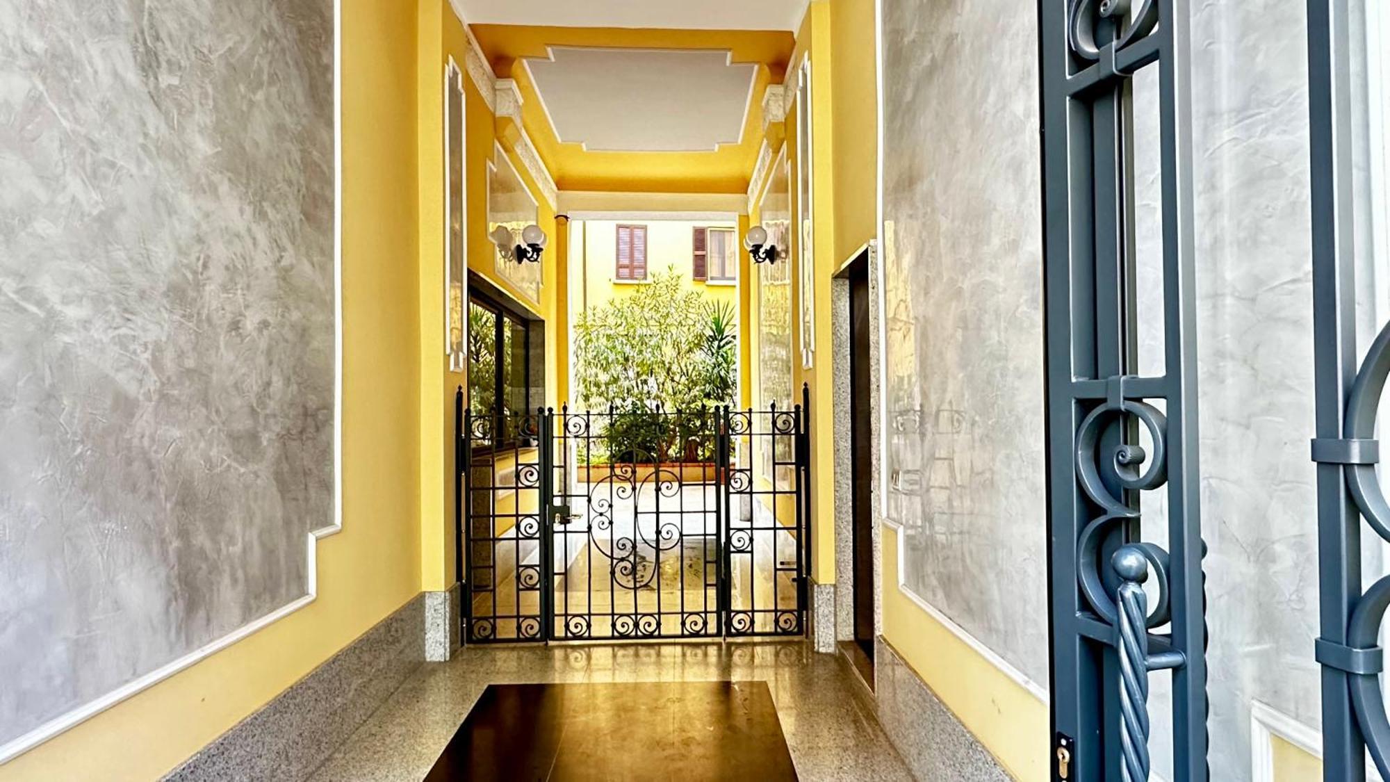 Lily Pads -Elegant Apartment- In The City Center Milano Dış mekan fotoğraf