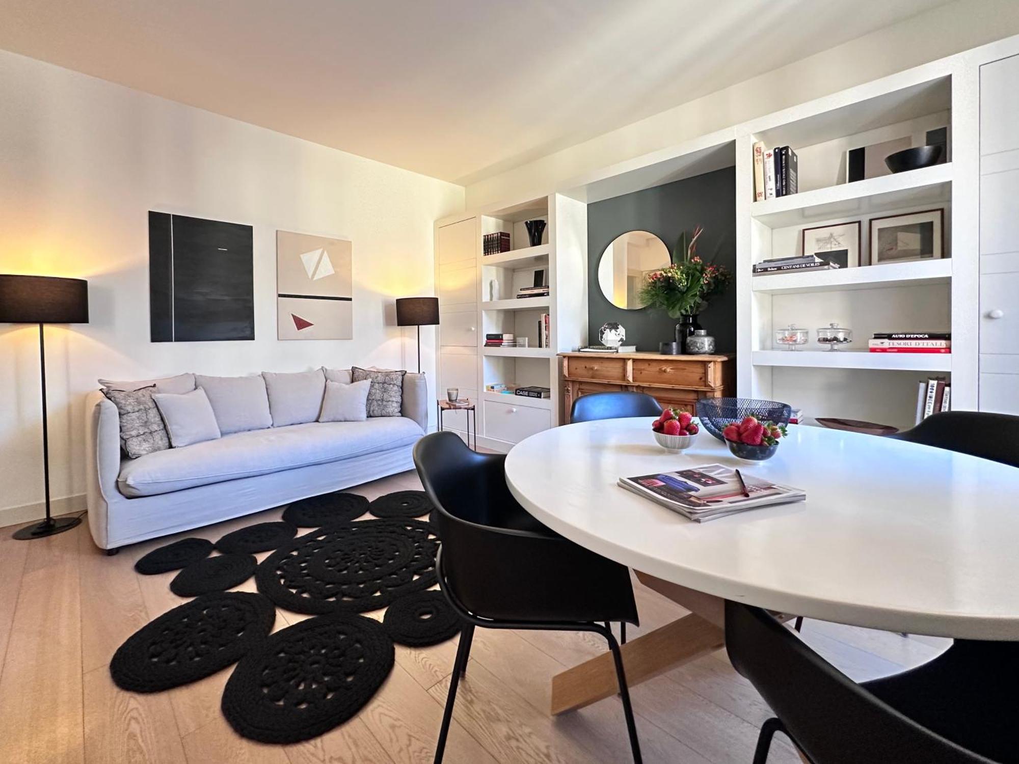 Lily Pads -Elegant Apartment- In The City Center Milano Dış mekan fotoğraf